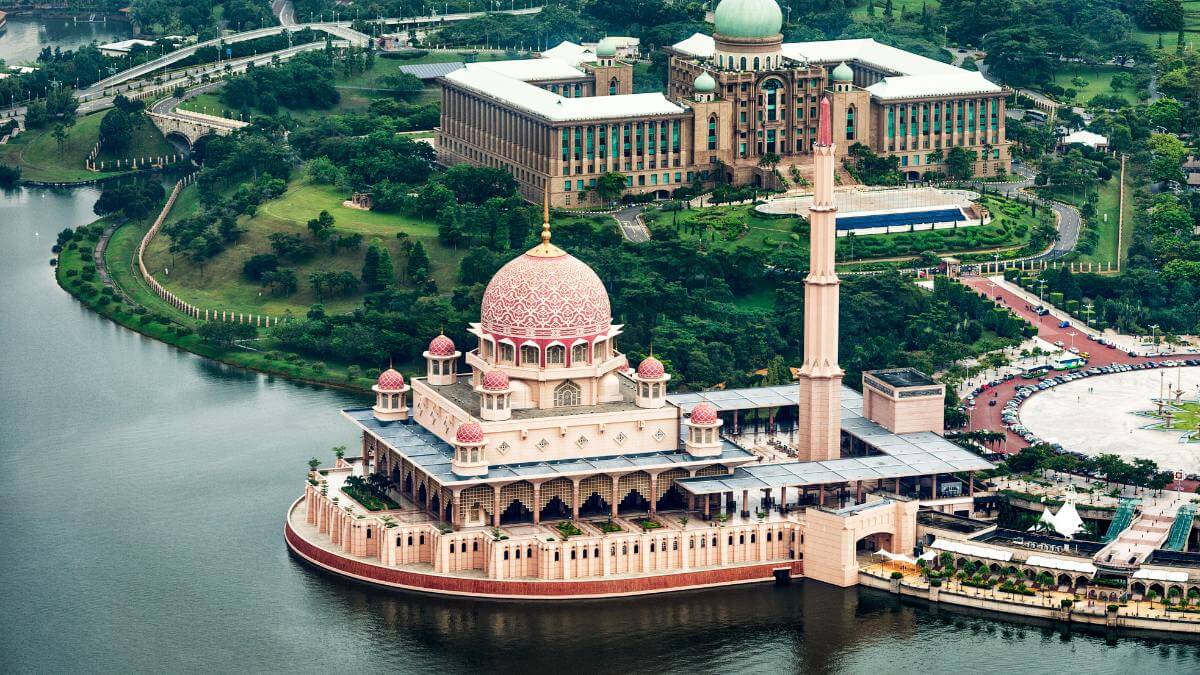 Pakej Percutian Malaysia ke Thailand