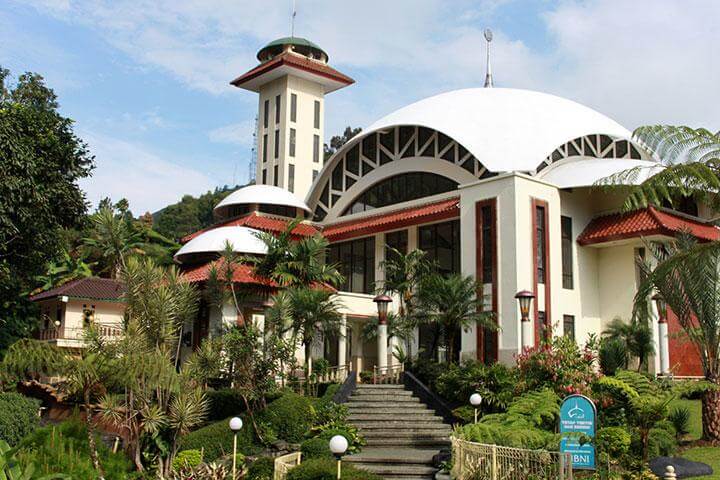 Pakej Jakarta Bogor Safari
