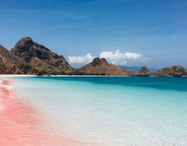 lombok pink beach